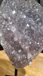 Prachtige amethist op standaard, Ophalen of Verzenden