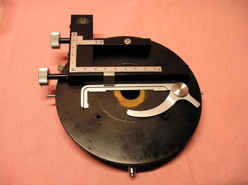 Carl zeiss Polarisatie kruis-glij tafel 473454, Audio, Tv en Foto, Optische apparatuur | Microscopen, Gebruikt, Onderdelen of Toebehoren