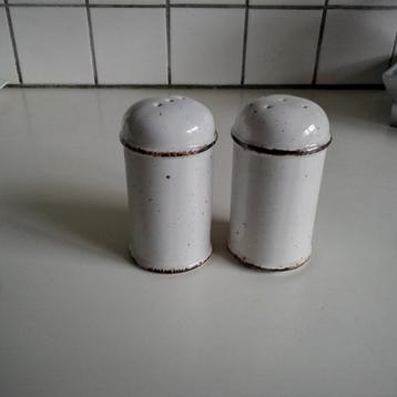 Wedgwood midwinter  peper en zout  beschikbaar voor biedingen