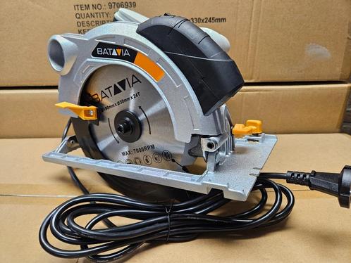 Aanbieding Nieuwe Batavia 1600 Watt Cirkelzaag € 60,00, Doe-het-zelf en Verbouw, Gereedschap | Zaagmachines, Nieuw, Cirkelzaag