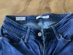 Levi’s 711 Skinny Jeans maat 25, Blauw, Ophalen of Verzenden, Zo goed als nieuw, W27 (confectie 34) of kleiner