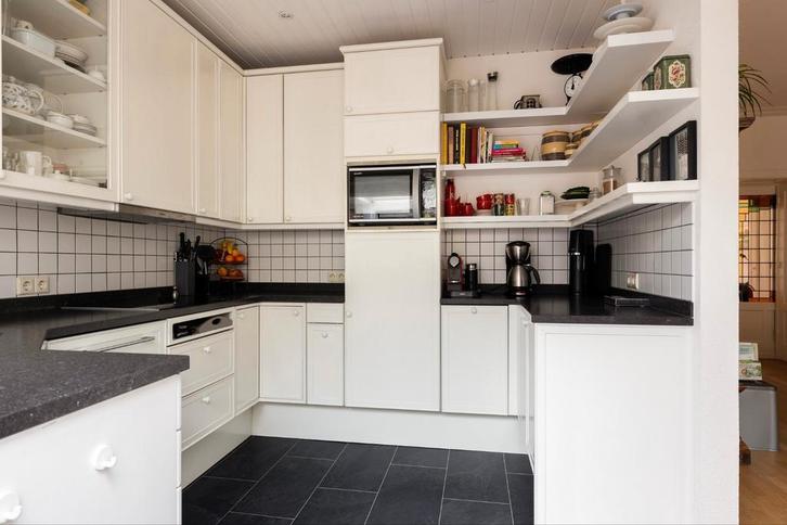 Complete keuken, Liebherr koelkast, Huis en Inrichting, Keuken | Complete keukens, Gebruikt, U-keuken, Wit, Composiet, Ophalen