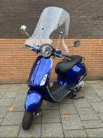 Vespa Primavera 45km San Marino blue,windscherm en valbeugel, Fietsen en Brommers, Scooters | Vespa, Overige modellen, Ophalen of Verzenden