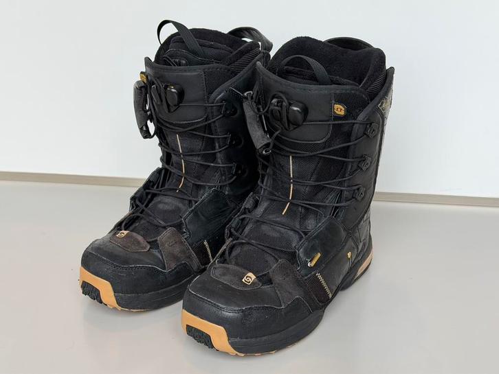 Snowboard softboot Salomon Dialogue Black Custom maat 45, Sport en Fitness, Snowboarden, Zo goed als nieuw, Schoenen, Ophalen of Verzenden