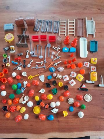 Los playmobil accessoires vintage in 1x koop 8,- mag ook los beschikbaar voor biedingen