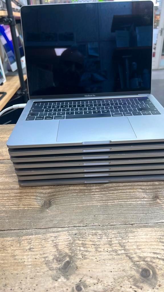 Partij macbooks worden als defect, Computers en Software, Moederborden, Ophalen of Verzenden