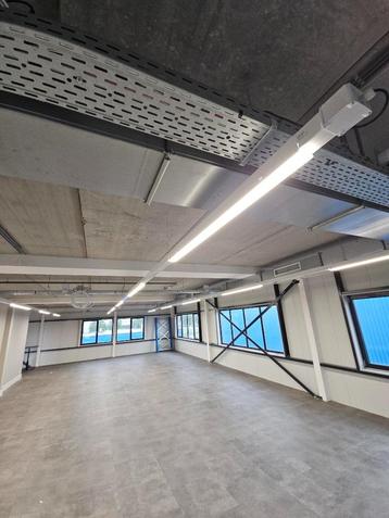 Complete set ledverlichting voor magazijn – 38,5 meter! beschikbaar voor biedingen