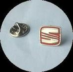 SEAT logo pin, Ophalen of Verzenden, Zo goed als nieuw, Transport, Speldje of Pin