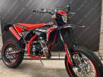 Beta RR 50 Motard 2t 2025 (Track Zwart) | 1.776km! |, Fietsen en Brommers, Overige merken, 6 versnellingen, Support@betamotor.com