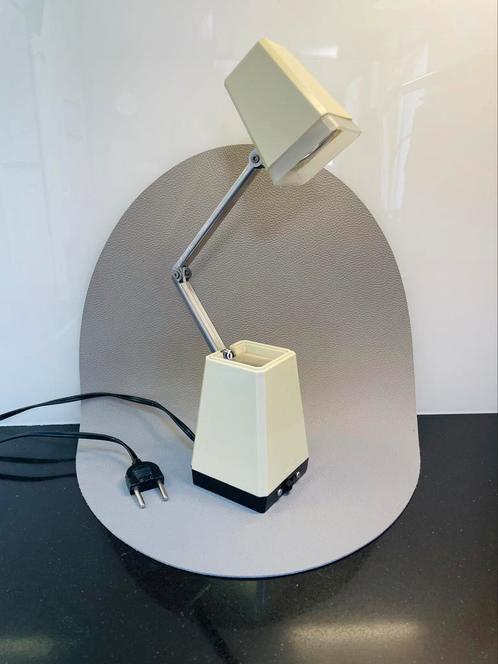 Original 1980’s WINDSOR FOLDING Pyramide Lamp, Huis en Inrichting, Lampen | Tafellampen, Minder dan 50 cm, Kunststof, Metaal, Ophalen of Verzenden
