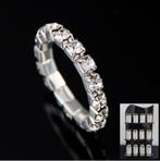 Partij Strass Ringen op Display 120 stuks per display !!, Overige materialen, Nieuw, Ophalen of Verzenden, Dame