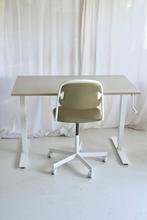 zit/sta bureau Ikea • in goede staat, Ophalen of Verzenden