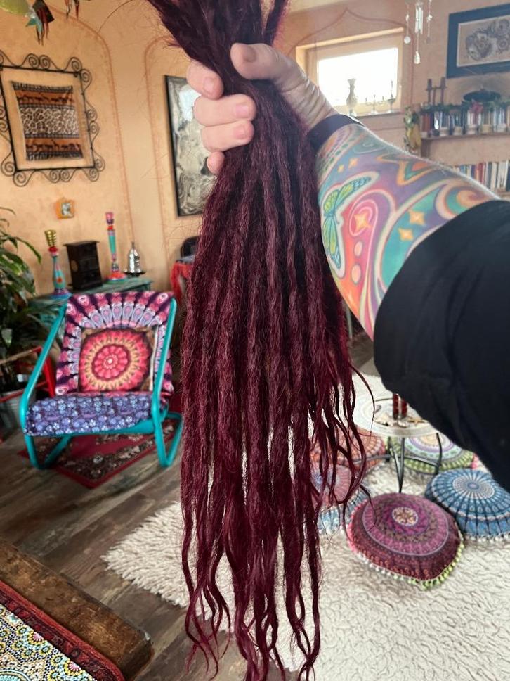 41 synthetische dread extensions in verschillende lengtes!, Sieraden, Tassen en Uiterlijk, Uiterlijk | Haarverzorging, Nieuw, Pruik of Haarverlenging