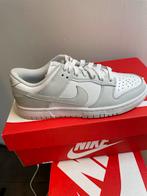 Nike Dunk Low Grey Fog - Nieuw 40,5, Ophalen of Verzenden, Zo goed als nieuw, Grijs, Sneakers of Gympen