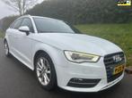 Audi A3 Sportback 1.6 TDI ultra Edition - Navi - Clima - Xen, Auto's, Voorwielaandrijving, Euro 5, Gebruikt, Wit