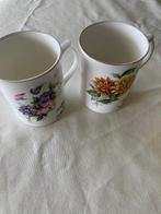 2 mokken Fine Bone China met bloemen en maanden october en j, Ophalen, Gebruikt, Porselein, Overige typen