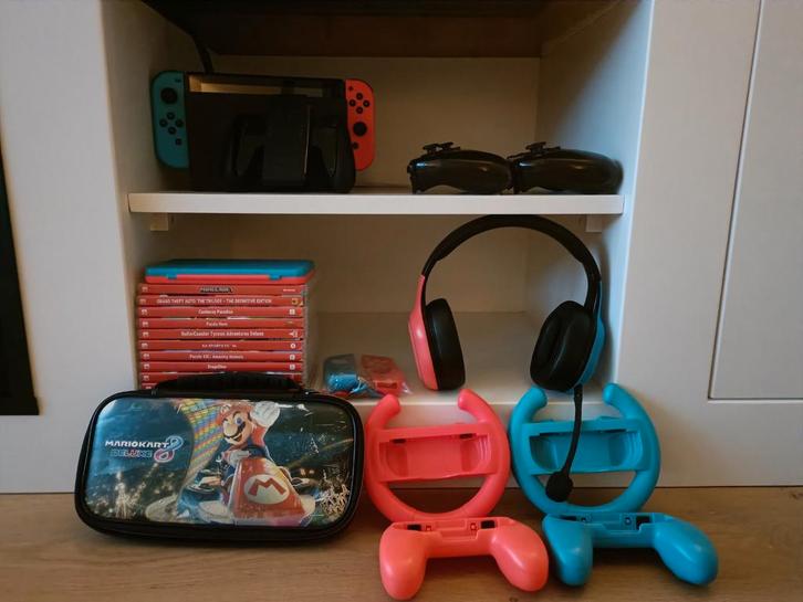 Nintendo Switch, alles erop en eraan., Spelcomputers en Games, Spelcomputers | Nintendo Switch, Gebruikt, Switch Original, Met 2 controllers
