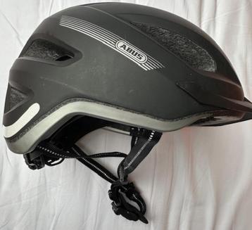 Abus Pedelec+ Fietshelm maat 56-62 beschikbaar voor biedingen