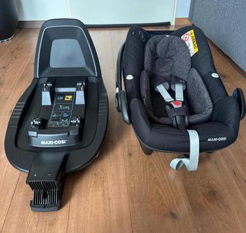 Maxi-Cosi Pebble Pro i-Size + FamilyFix 2 beschikbaar voor biedingen