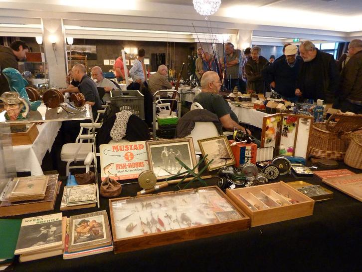 Oud-Empel Zaterdag 11 april VERZAMELBEURS -HENGELSPORT, Watersport en Boten, Hengelsport | Algemeen, Gebruikt, Overige typen, Ophalen