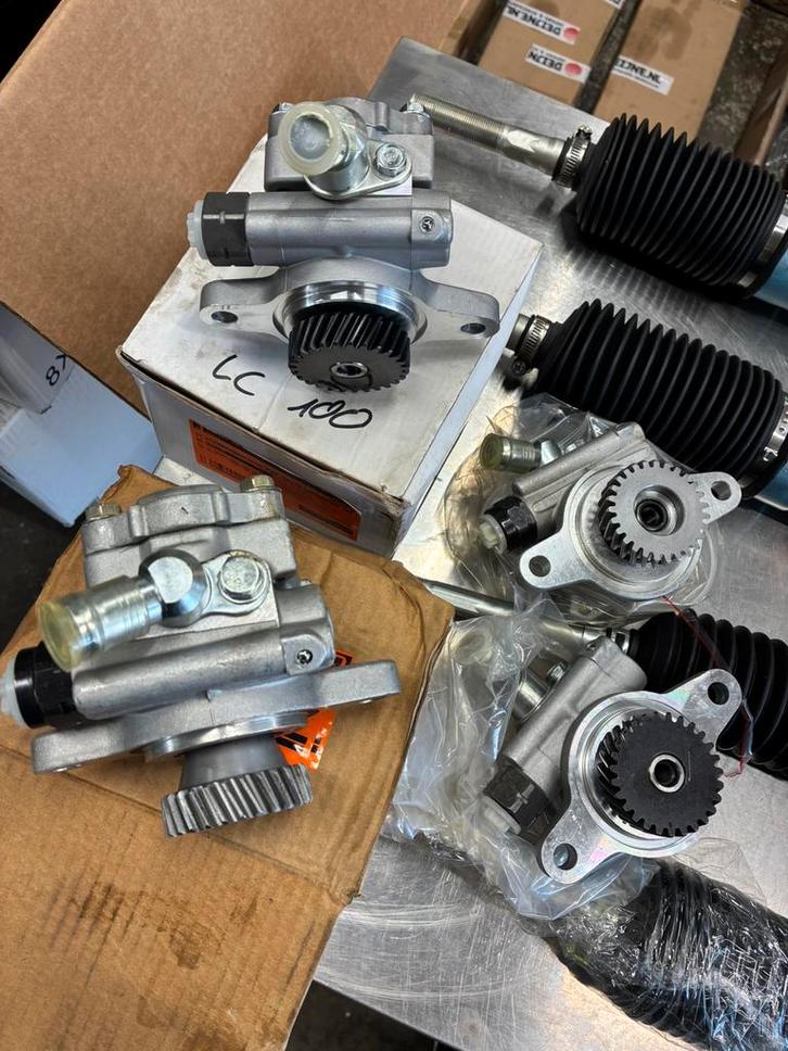 Toyota Landcruiser hdj100. Stuurpompen gereviseerd. 275.-pst, Auto-onderdelen, Besturing, Toyota, Gereviseerd, Ophalen of Verzenden