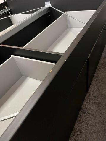 IKEA BRIMNES bedframe 160x200 - Zwart. - afbeelding 12