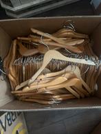 Houten kleerhangers, Ophalen of Verzenden, Zo goed als nieuw, Jongen of Meisje