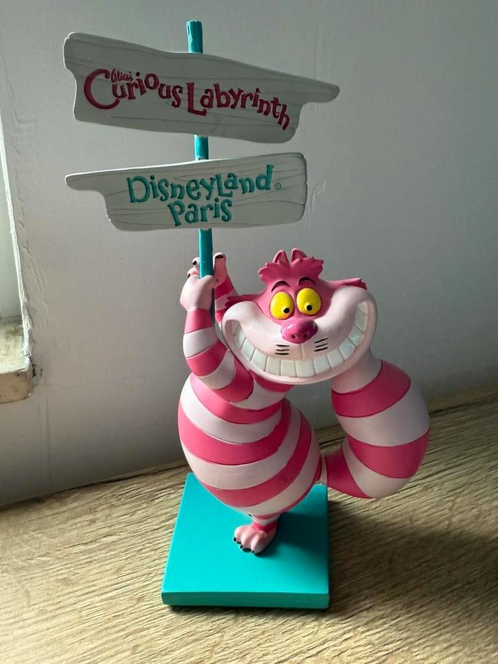 Cheshire cat beeldje van Disneyland Parijs, Verzamelen, Disney, Zo goed als nieuw, Beeldje of Figuurtje, Overige figuren, Ophalen of Verzenden