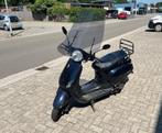 GTS Toscana scooter 2021 – Inclusief helm, Gebruikt, Info@ecofences.nl, Toscane, Toscane