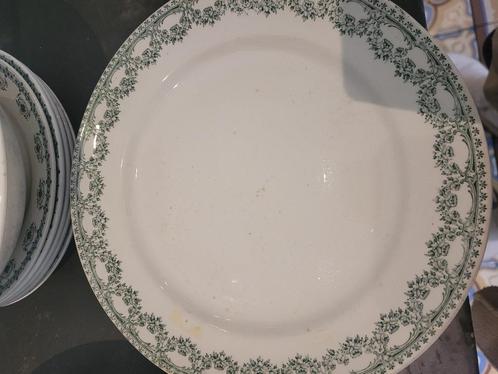 antieke Boch Carlotta  diner borden p/st 4.95 foto 1 t/m 3, Antiek en Kunst, Antiek | Servies los, Ophalen of Verzenden