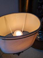 Vintage tafellampje met glazen en metalen voet, Heikant 21 Kaatsheuvel, Ophalen of Verzenden, Zo goed als nieuw, Jolandamonsieurs@gmail.com