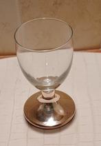Vintage borrelglas Ges-gesch met verzilverde voet, Verzamelen, Ophalen of Verzenden, Gebruikt, Overige typen