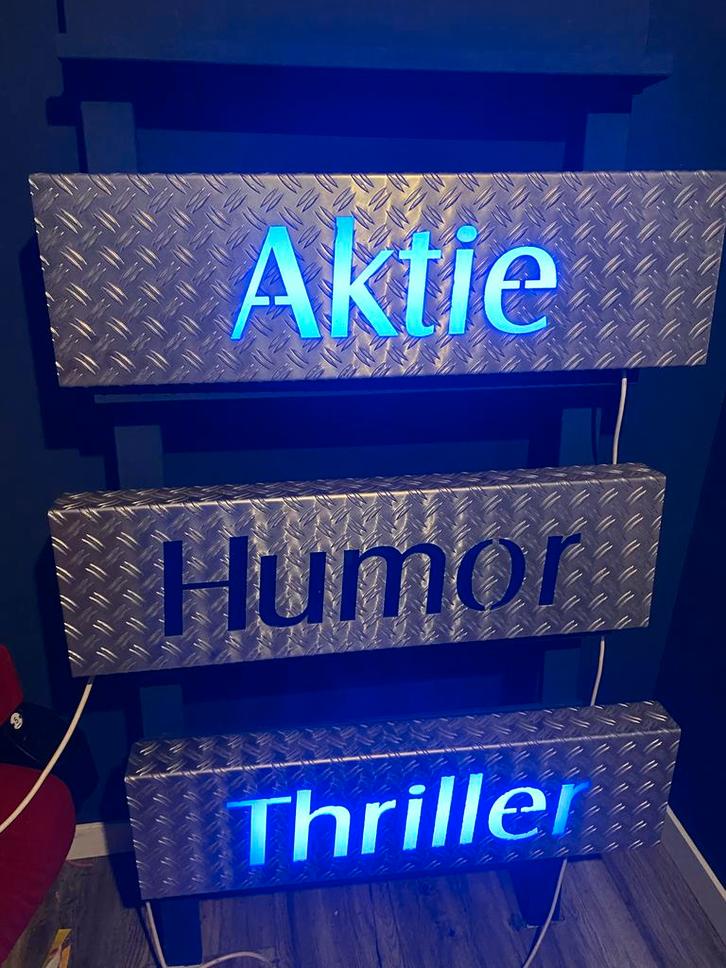 Originele Bioscoop Lampen uit bioscoop Enschede, Verzamelen, Film en Tv, Gebruikt, Ophalen of Verzenden