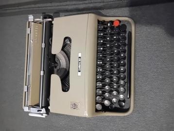 Olivetti lettera22 typemachine vintage beschikbaar voor biedingen