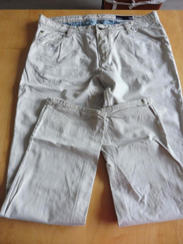 Lichte herenbroek maat XXL REFILL, Kleding | Heren, Broeken en Pantalons, Zo goed als nieuw, Overige maten, Overige kleuren, Ophalen of Verzenden