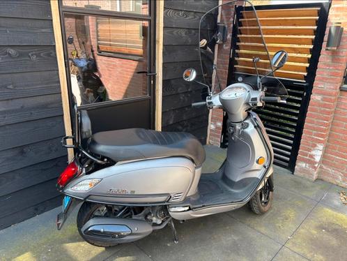 Sym fiddle 3 premium, Fietsen en Brommers, Scooters | SYM, Zo goed als nieuw, Fiddle, Ophalen of Verzenden