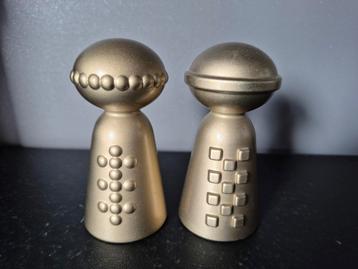 Modern ikea poppetjes decoratie verzamel brons kleur beschikbaar voor biedingen