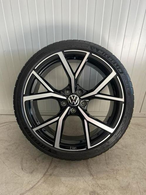 🚗 Volkswagen Golf 8 - GTI R - 19 inch - Estoril - Origineel, Auto-onderdelen, Banden en Velgen, Banden en Velgen, Zomerbanden