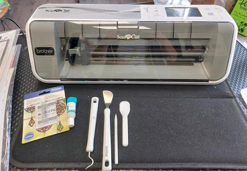 Brother snijplotter en Pers (setprijs), Hobby en Vrije tijd, Knutselen, Zo goed als nieuw, Gereedschap of Toebehoren, Ophalen