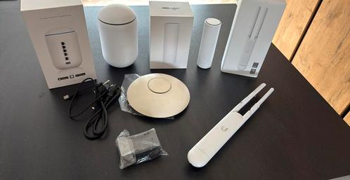 Ubiquiti UniFi Dream Machine en acces points, Computers en Software, Accesspoints, Gebruikt, Ophalen