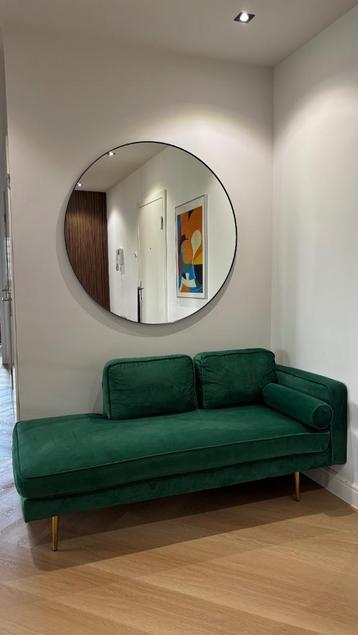 Velvet groene chaise longue beschikbaar voor biedingen