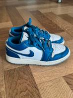 Jordan Low maat 36,5, Kinderen en Baby's, Ophalen of Verzenden, Gebruikt, Jongen of Meisje, Schoenen