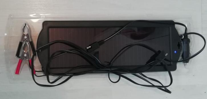 12V auto-accu zonnelader, Auto diversen, Jumpstarters, Zo goed als nieuw, Ophalen of Verzenden