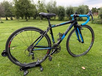 Jeugd Gravel / CX 28″ | Tiagra 29 | Weg en gravel / cross  beschikbaar voor biedingen
