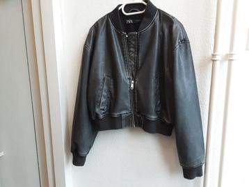 Grijs, lederlook jasje Zara, nieuw maat L beschikbaar voor biedingen