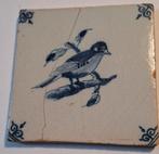 Antieke tegel met vogel., Antiek en Kunst, Ophalen of Verzenden