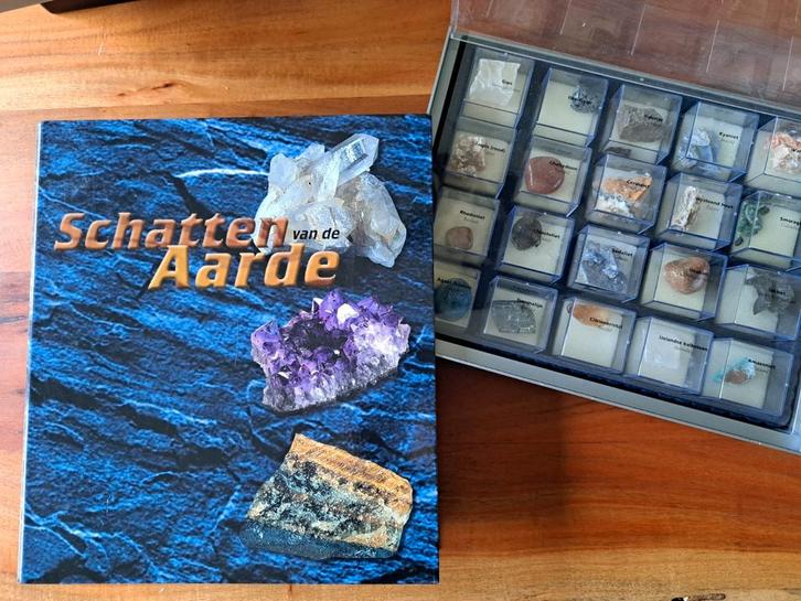 Schatten van de Aarde, compleelte verzameling, Verzamelen, Mineralen en Fossielen, Ophalen