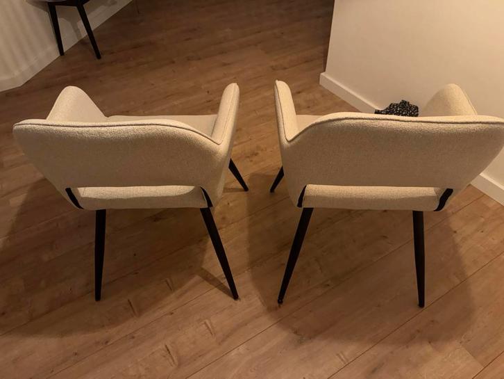 2 Karwei Vera stoelen eetkamerstoelen - zandkleur, Antiek en Kunst, Antiek | Meubels | Stoelen en Banken, Ophalen