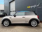 Mini Mini Electric 33 kWh *panorama *camera *adapt. cruise, Auto's, Adaptive Cruise Control, Gebruikt, 33 kWh, 4 stoelen