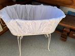 Brocante wieg. Vintage.  incl. bekleding en matrasje, Kinderen en Baby's, Babywiegjes en Ledikanten, Ophalen, Gebruikt, Wieg